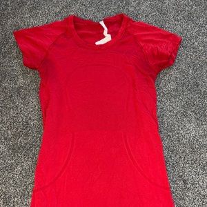 Lululemon short sleeve shirt